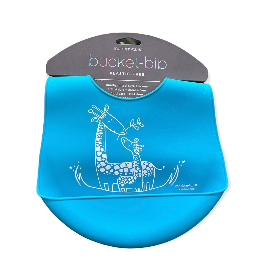 Modern Twist Bucket Bib